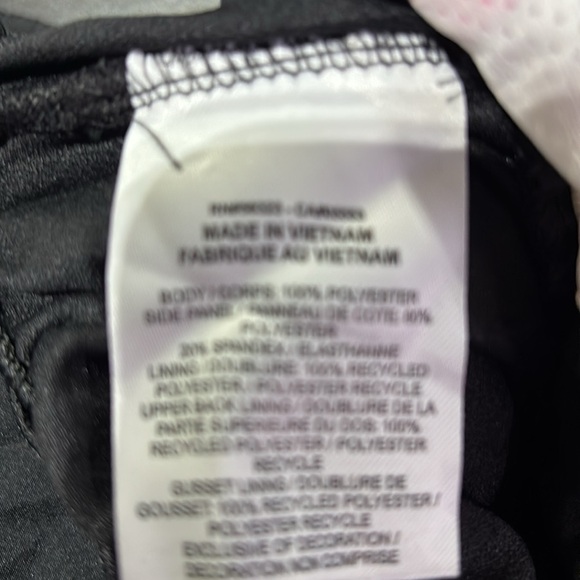 Nike Dri-Fit Running,panty lined,elastic drawstring waist,mesh side panel - Picture 8 of 9